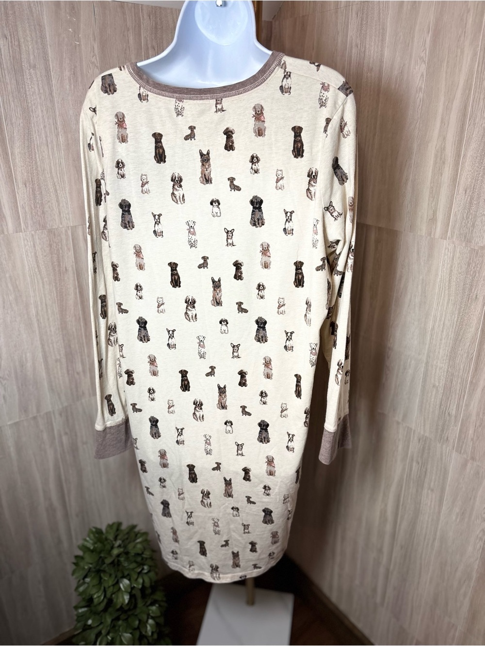 Denver Hayes Dog Print Sleepwear Nightgown Henley Style Soft Loungewear - Picture 4 of 10